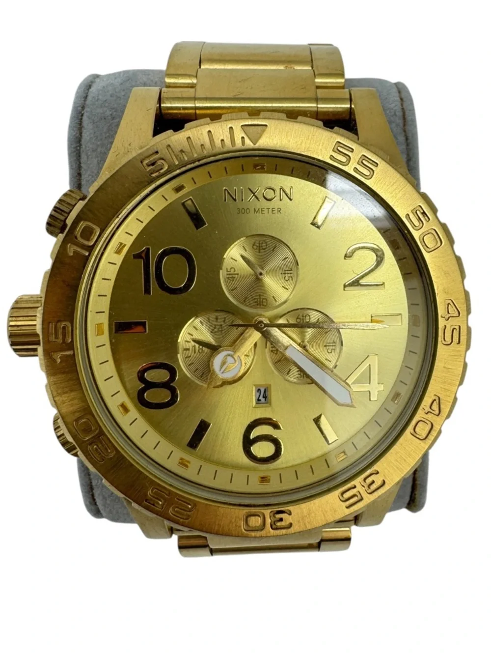 Nixon Men’s 51-30 Chronograph Watch, 51mm All Gold‎ Needs Battery Professional